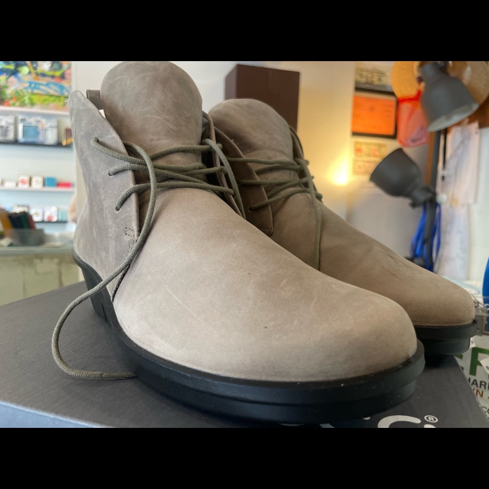 Ecco Skyler Chukka ankle boots in stone grey size 40(9/9.5) brand new